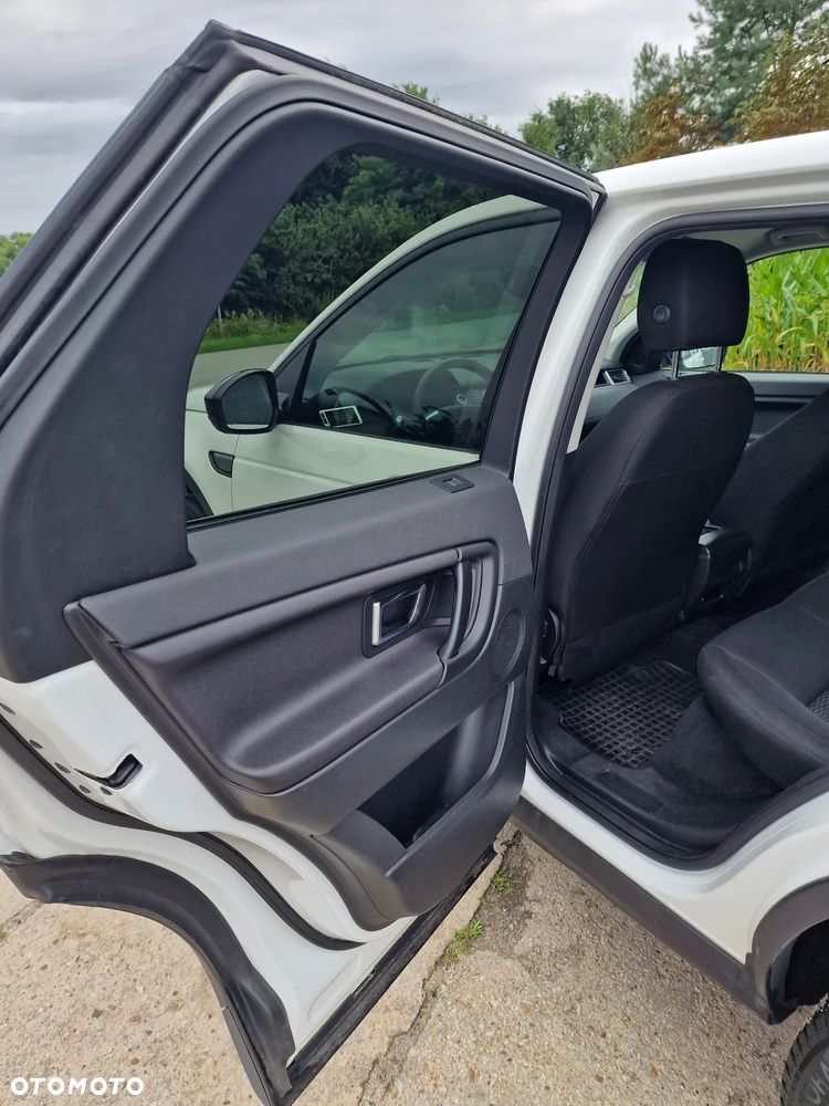 Land Rover Discovery Sport 2.0 TD4 Pure - 17