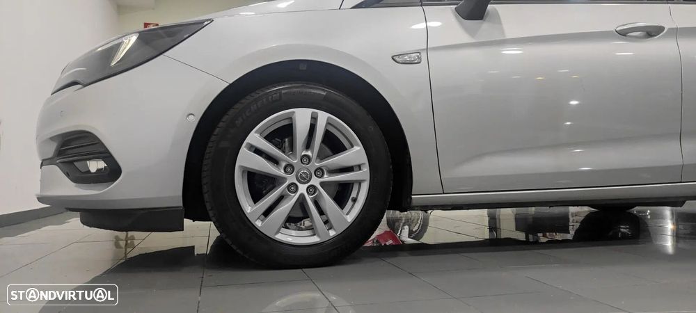 Opel Astra 1.2 Turbo - 10