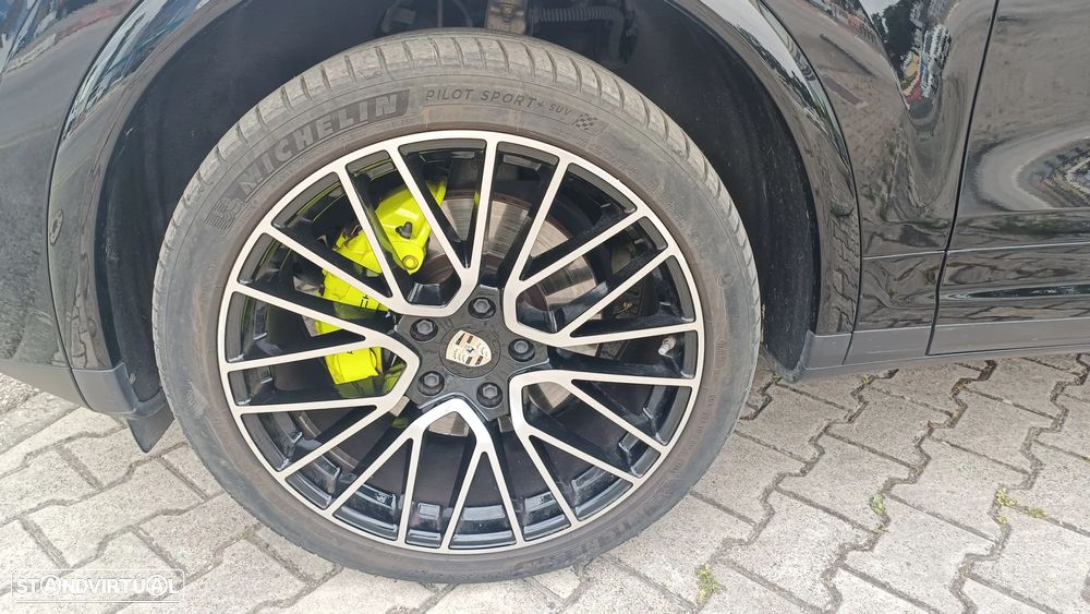 Porsche Cayenne S E-Hybrid - 6