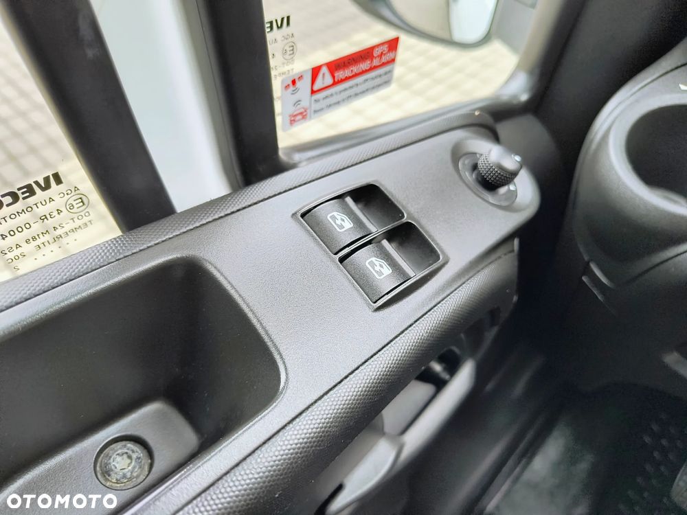 Iveco NOWA LOKALIZACJA 35S16 L4H2  niski przebieg Vat23% - 22