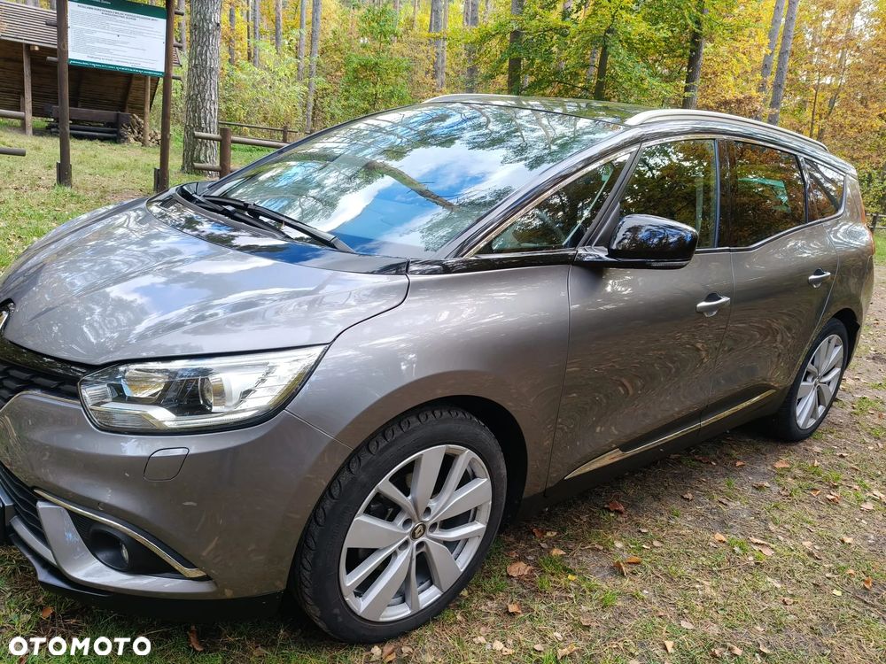 Renault Grand Scenic - 8
