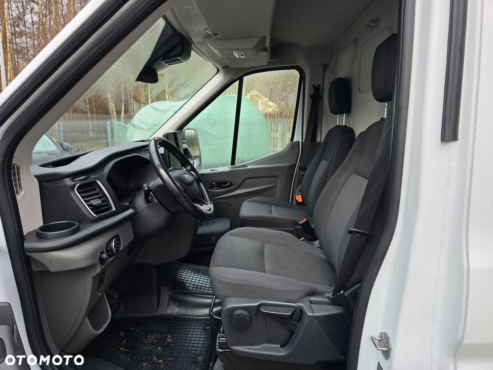 Ford Transit - 12