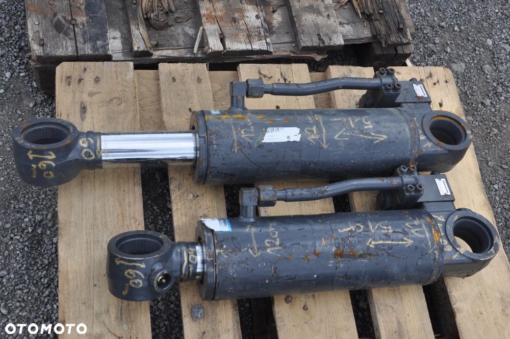 Siłownik hydrauliczny Doosan