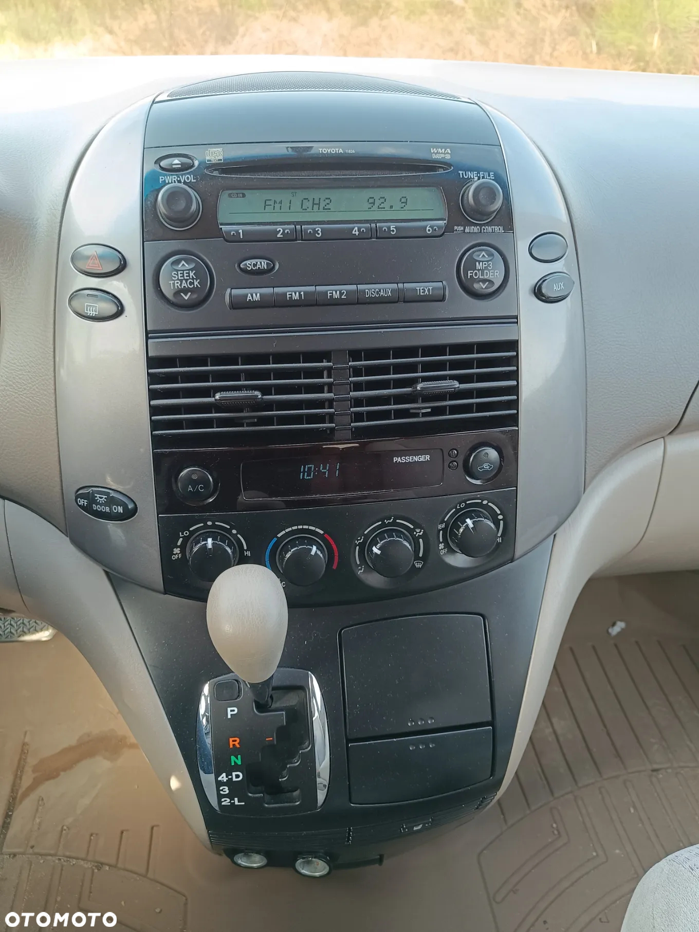 Toyota Sienna 3.5 V6 - 6
