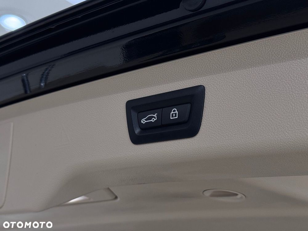 BMW Seria 5 530i xDrive M Sport sport - 19