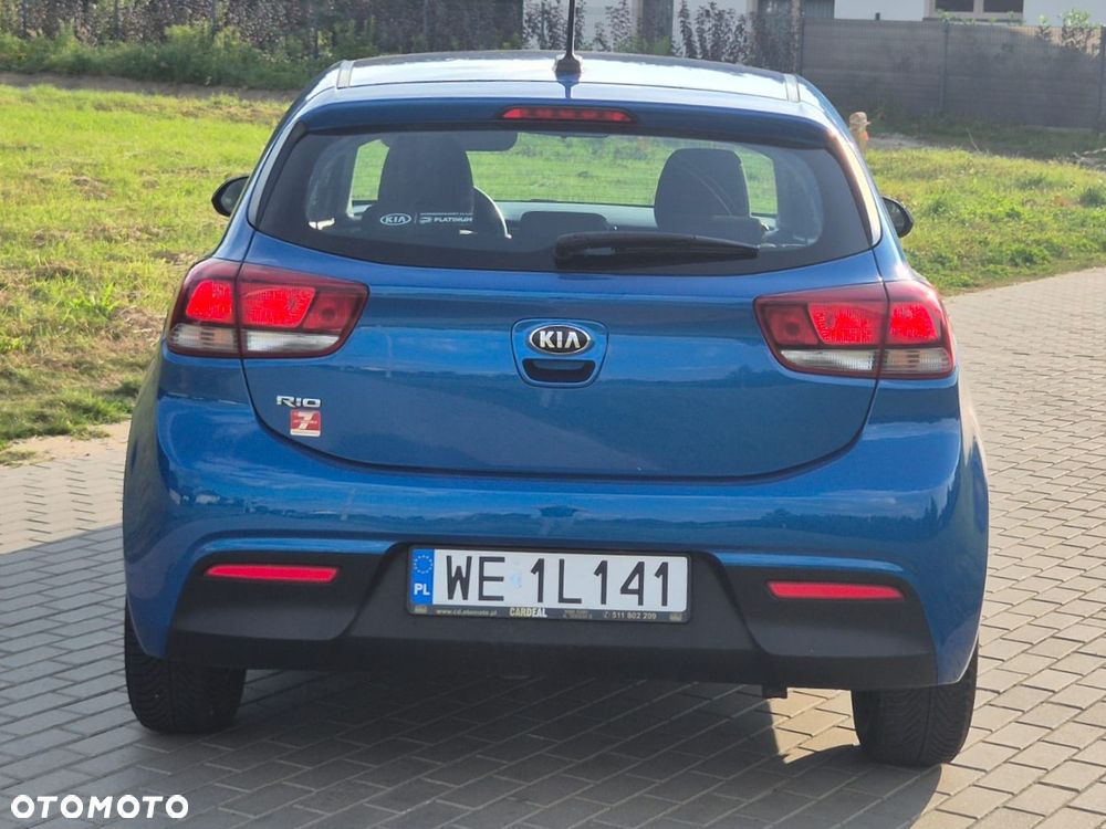 Kia Rio 1.2 L - 18