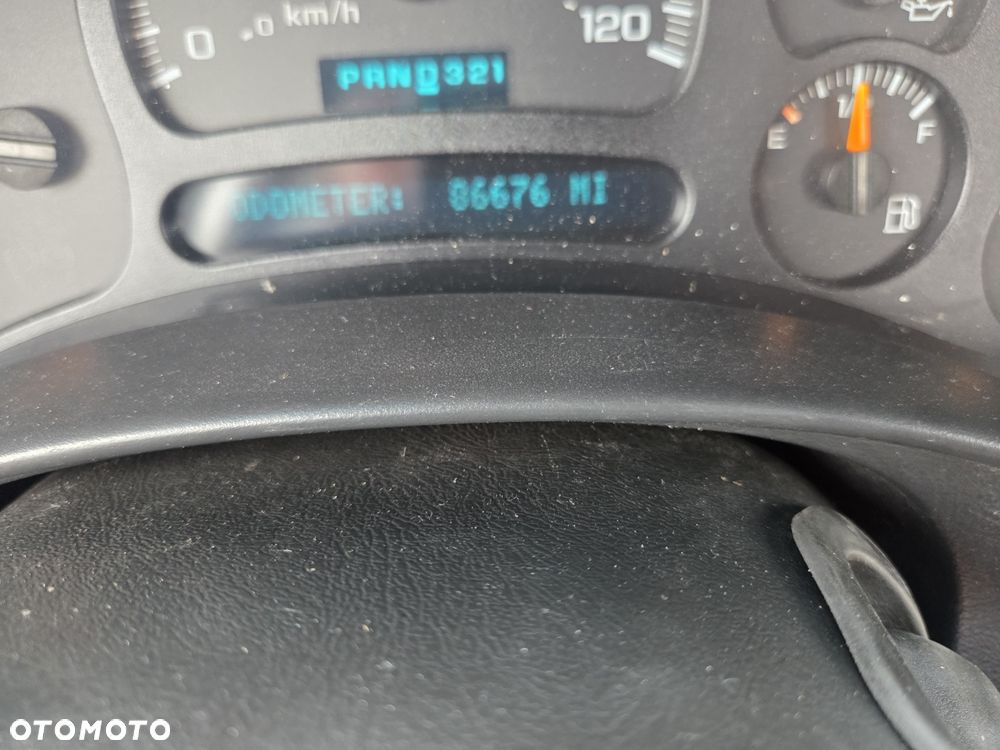 Chevrolet Silverado - 6