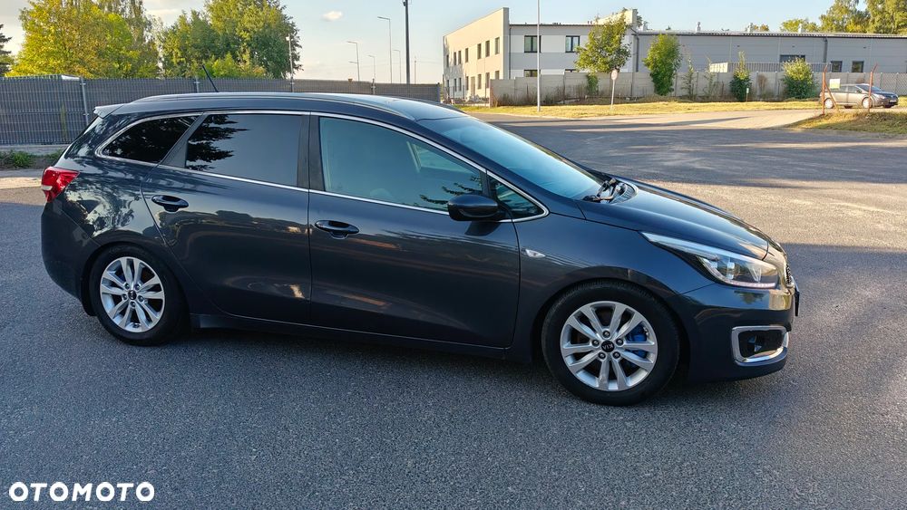 Kia Ceed - 5
