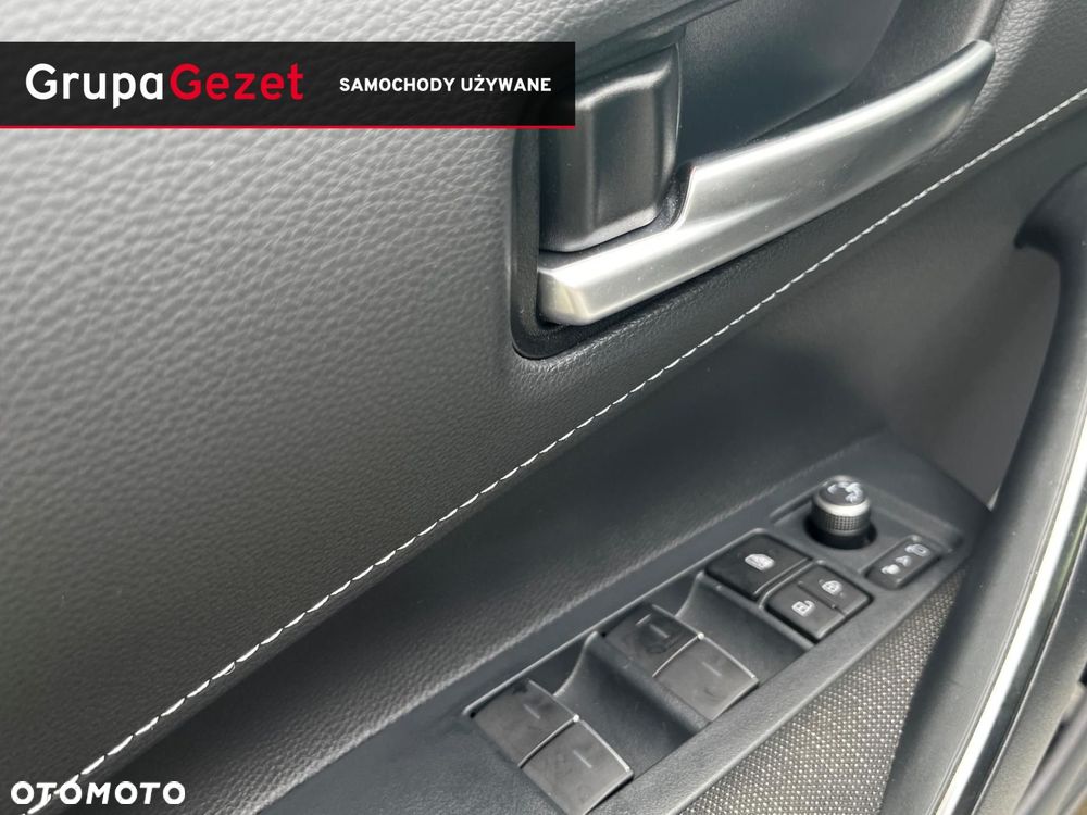 Suzuki Swace 1.8 Hybrid Premium Plus CVT - 16
