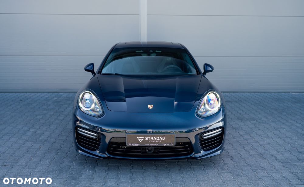 Porsche Panamera GTS PDK - 6