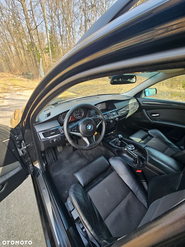 BMW Seria 5 525d - 6