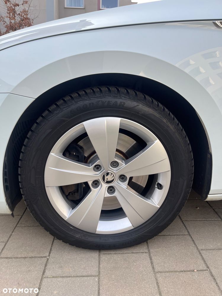 Skoda Superb 2.0 TSI 4x4 Sportline DSG - 9