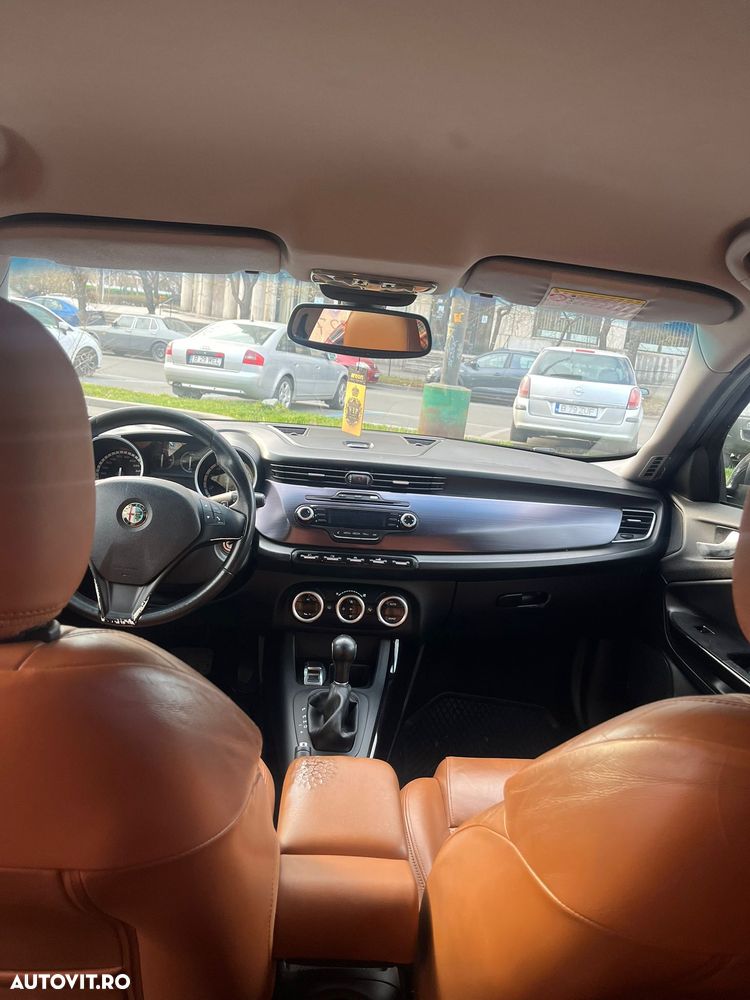 Alfa Romeo Giulietta - 7