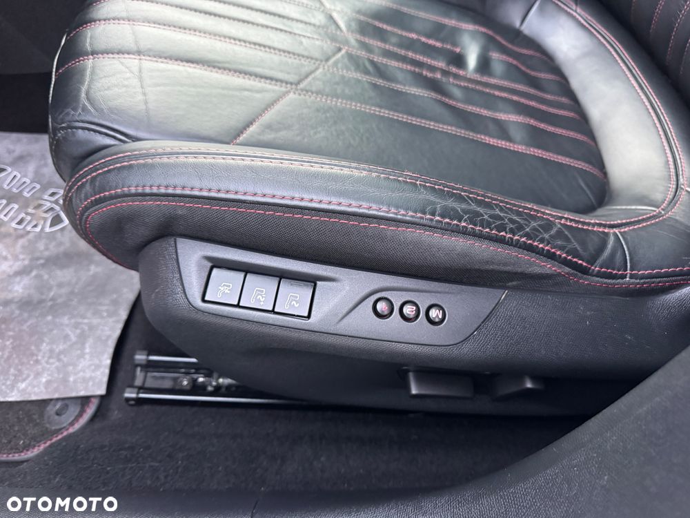 Peugeot 308 BlueHDi FAP 150 EAT6 Stop&Start GT-Line Edition - 23