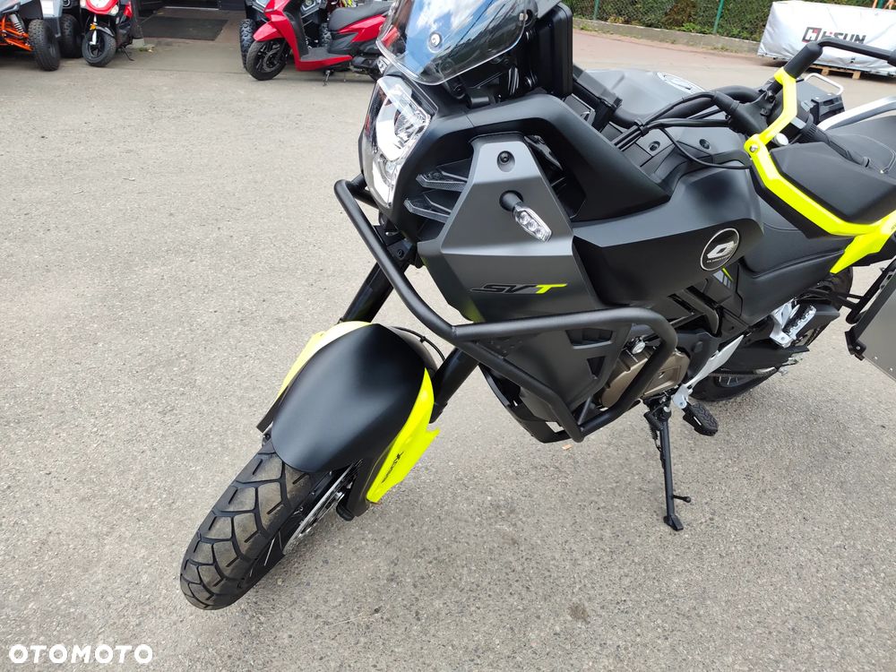 QJMOTOR SVT 650X - 3