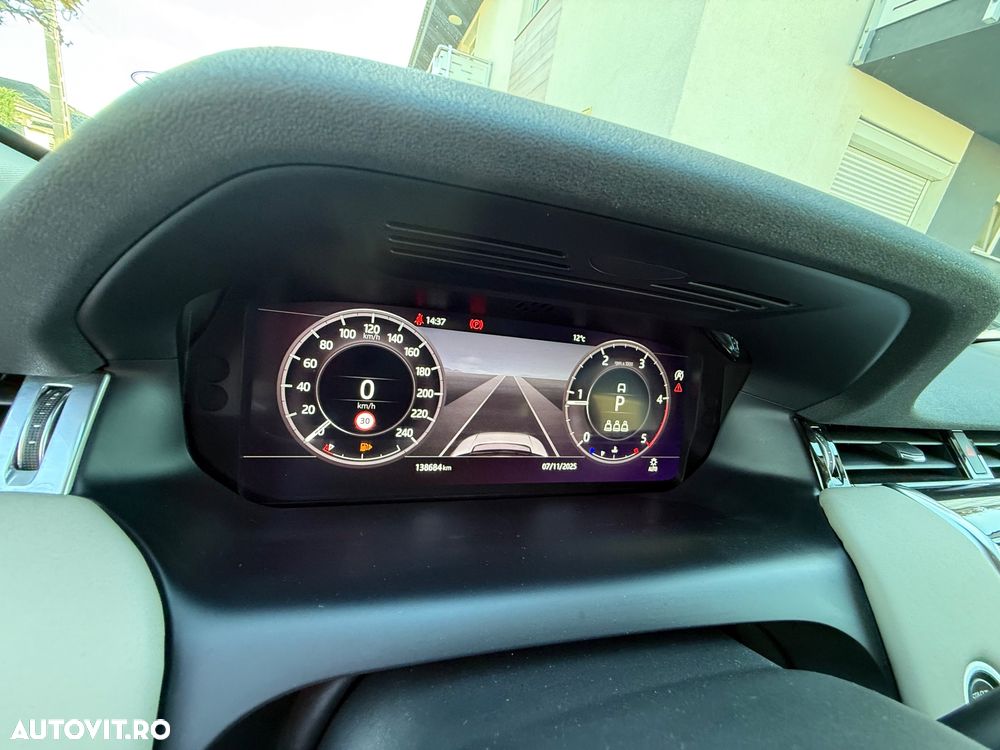 Land Rover Discovery Sport - 24