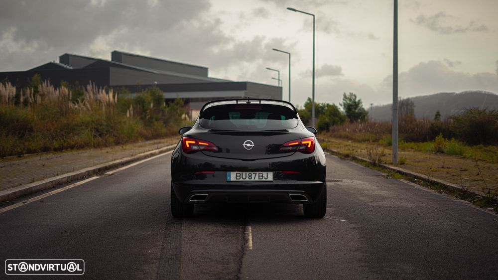 Opel Astra GTC OPC 2.0 T - 5