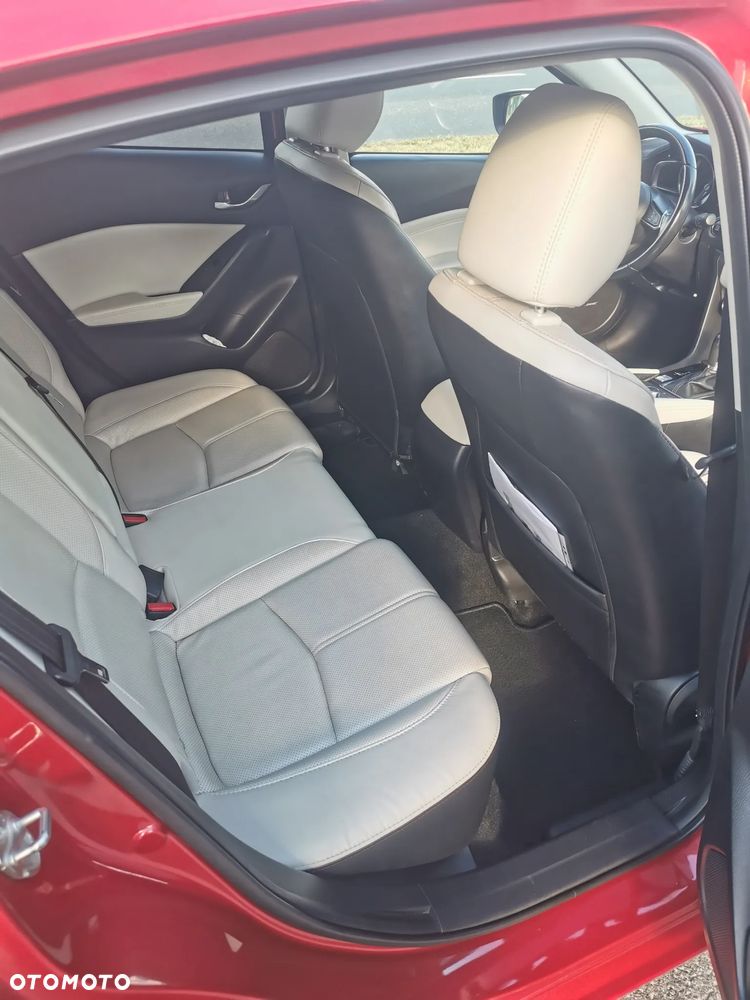 Mazda 3 - 12