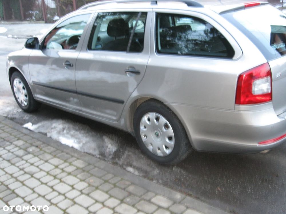 Skoda Octavia 1.6 Active - 2
