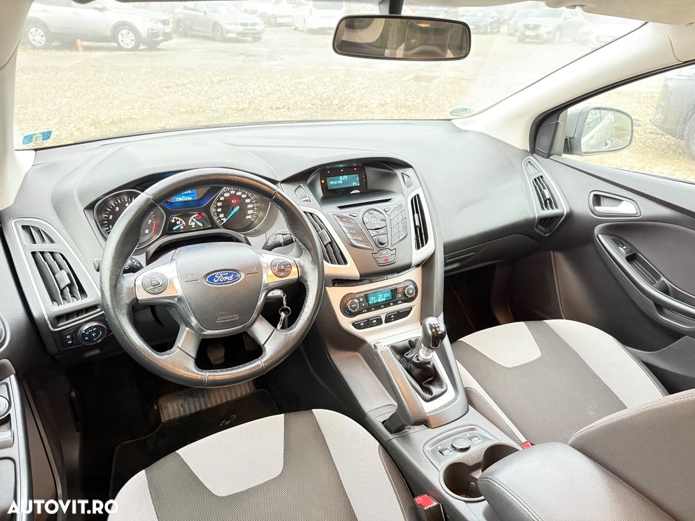 Ford Focus Turnier 1.0 EcoBoost Start-Stopp-System Titanium - 5