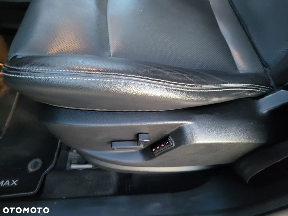 Ford S-Max 2.2 TDCi DPF Titanium - 11