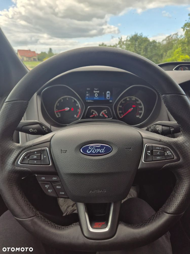 Ford Focus 2.0 EcoBoost ST - 21