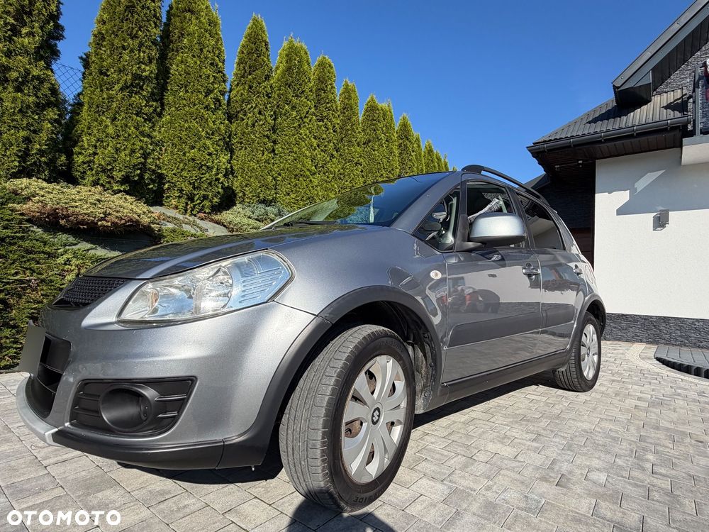 Suzuki SX4 1.6 Comfort 4WD - 2