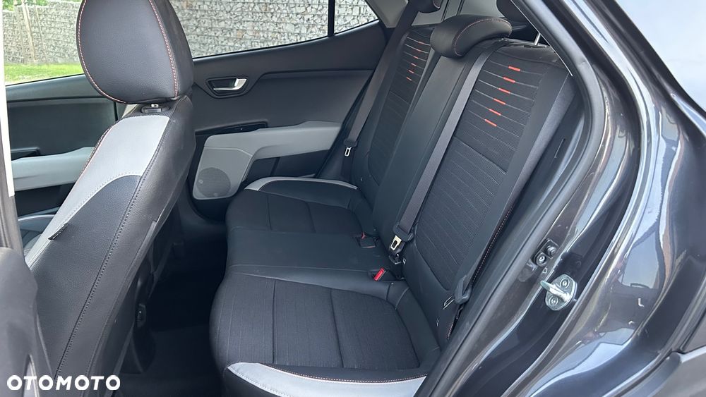 Kia Stonic 1.0 T-GDI DCT OPF Platinum Edition - 24