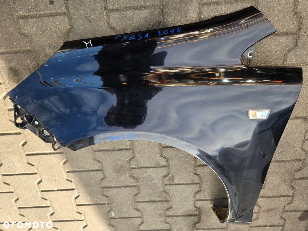 Opel Corsa D Błotnik przód przedni prawy  Z20R - 3