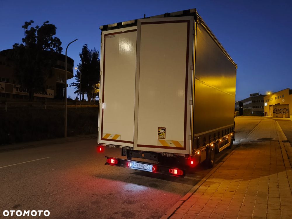 Volvo FL 210 - 21