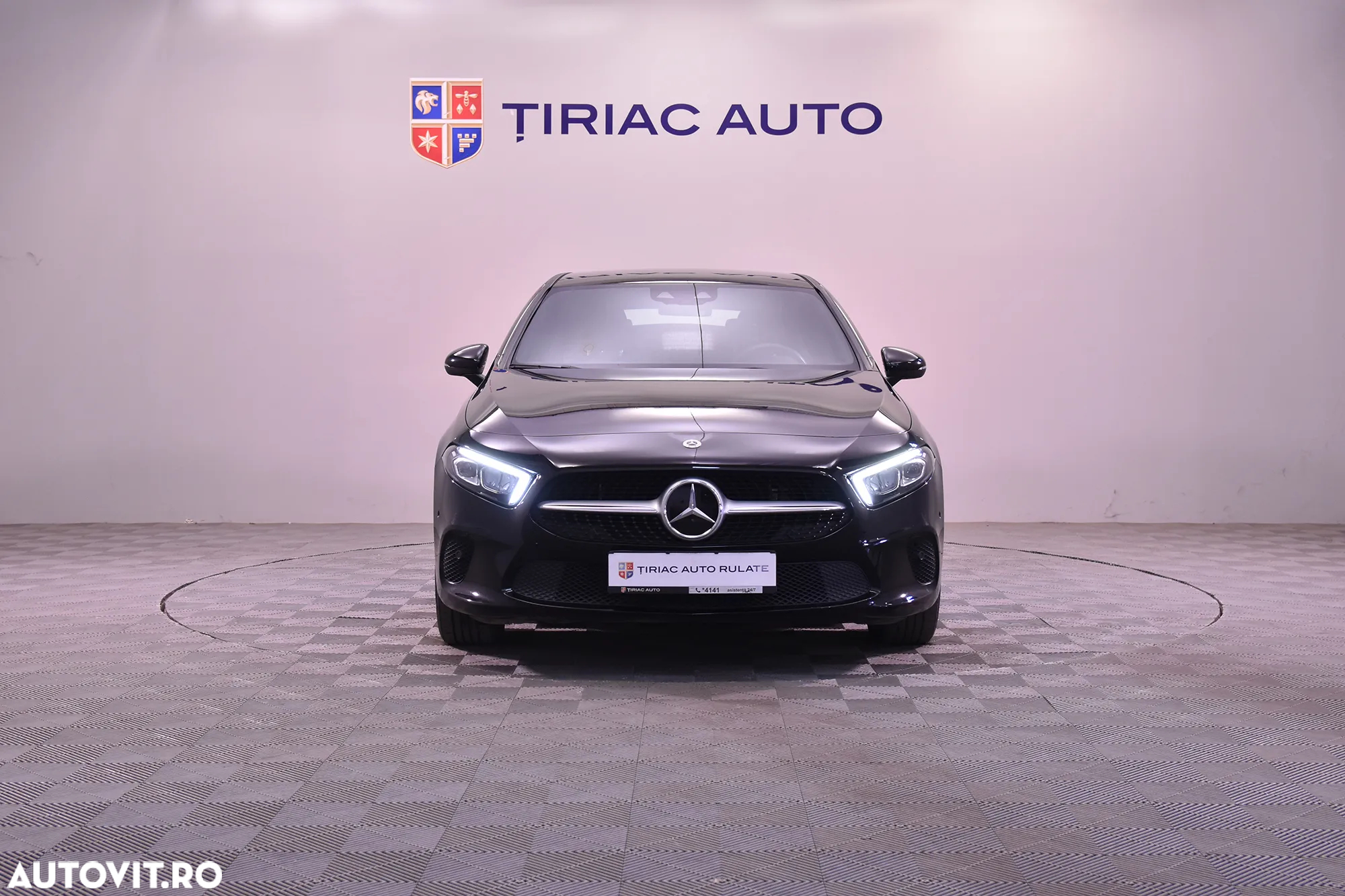 Mercedes-Benz A - 8