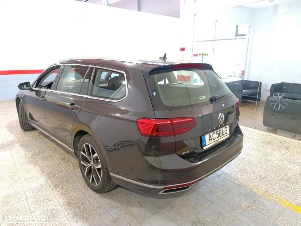 VW Passat Variant - 3