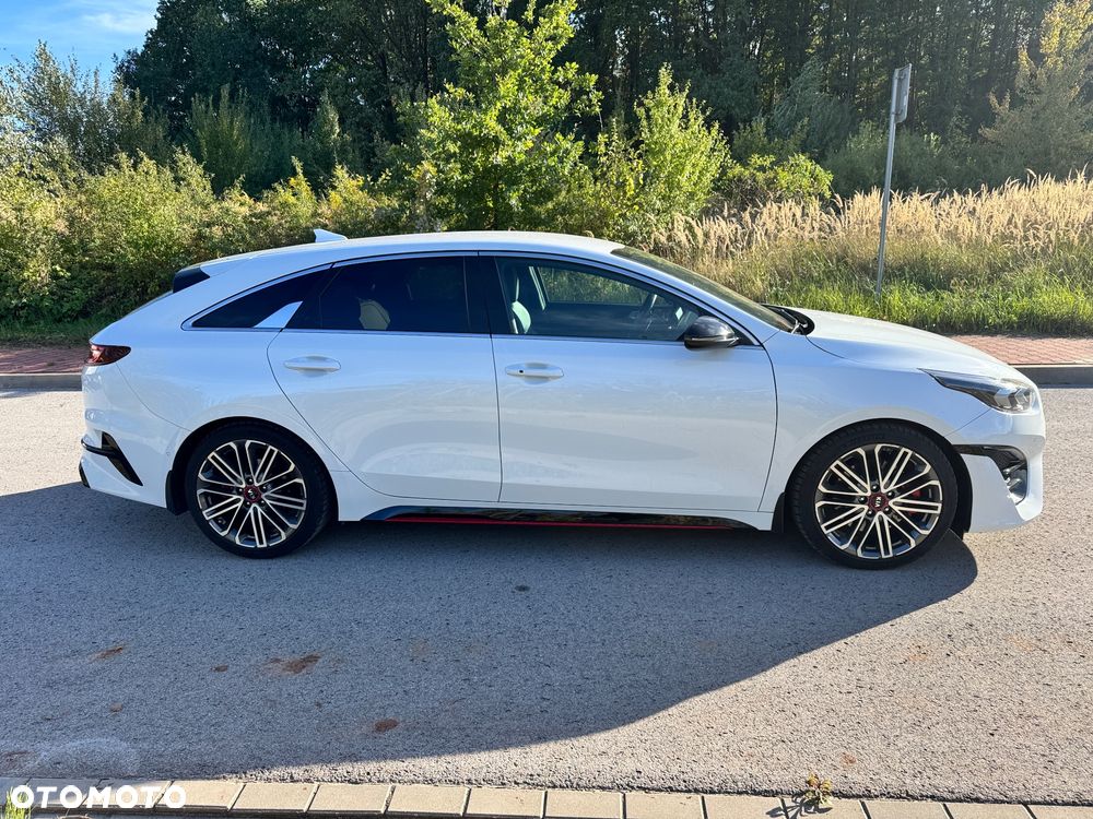 Kia ProCeed 1.6 T-GDI GT DCT - 4