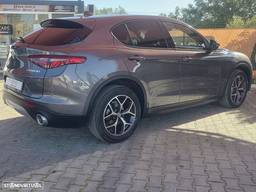 Alfa Romeo Stelvio 2.2 D Super AT8 Q4 - 4