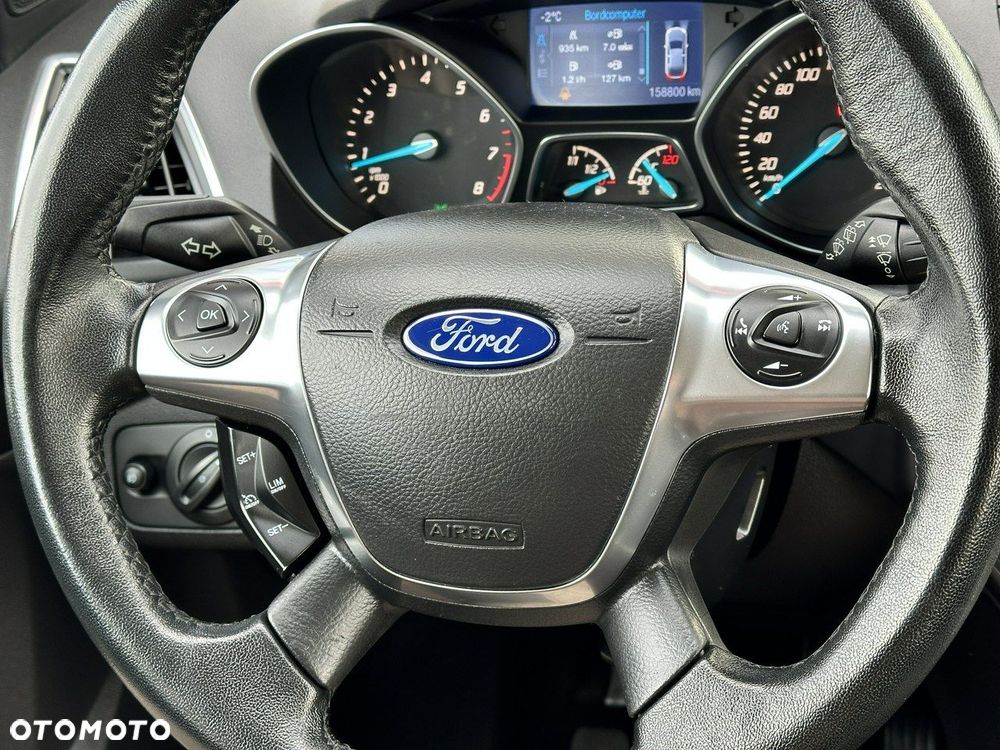 Ford Kuga 1.6 EcoBoost 2x4 Titanium - 19