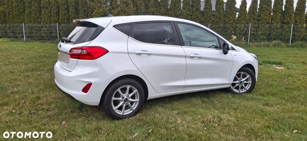 Ford Fiesta - 12