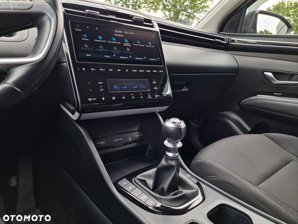 Hyundai Tucson 1.6 T-GDi Executive 2WD - 23