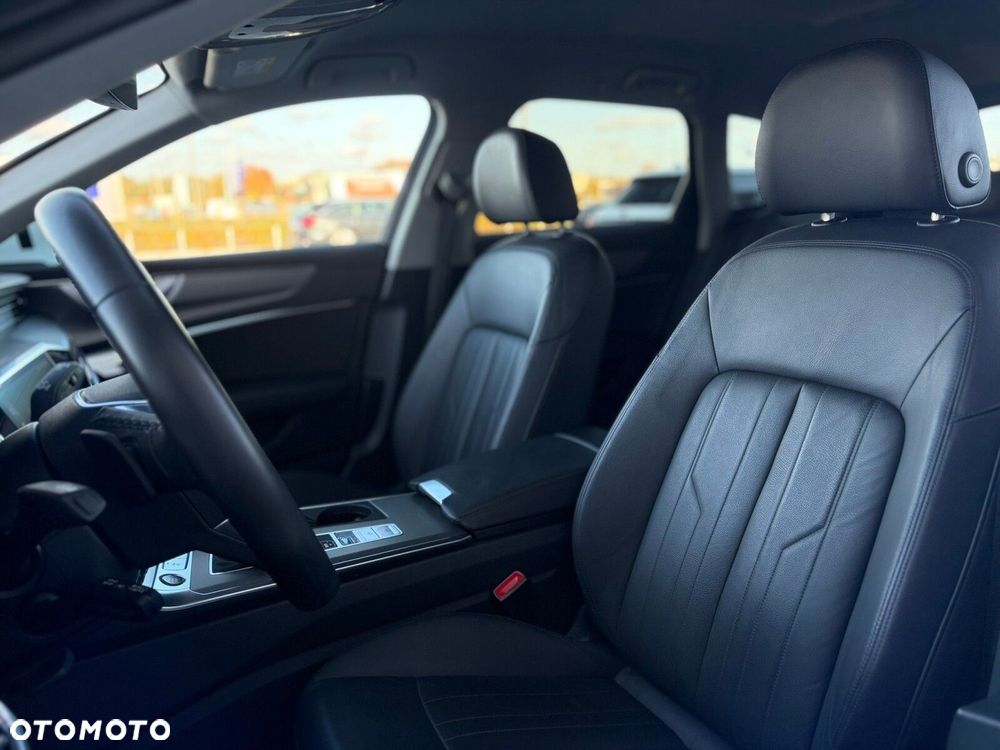 Audi A6 Avant - 16