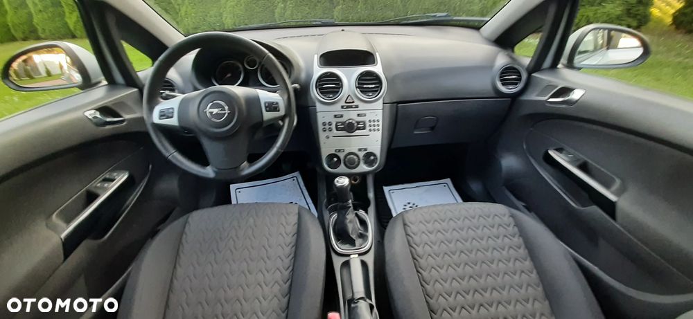 Opel Corsa - 28