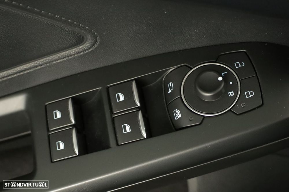 Ford Focus SW - 20