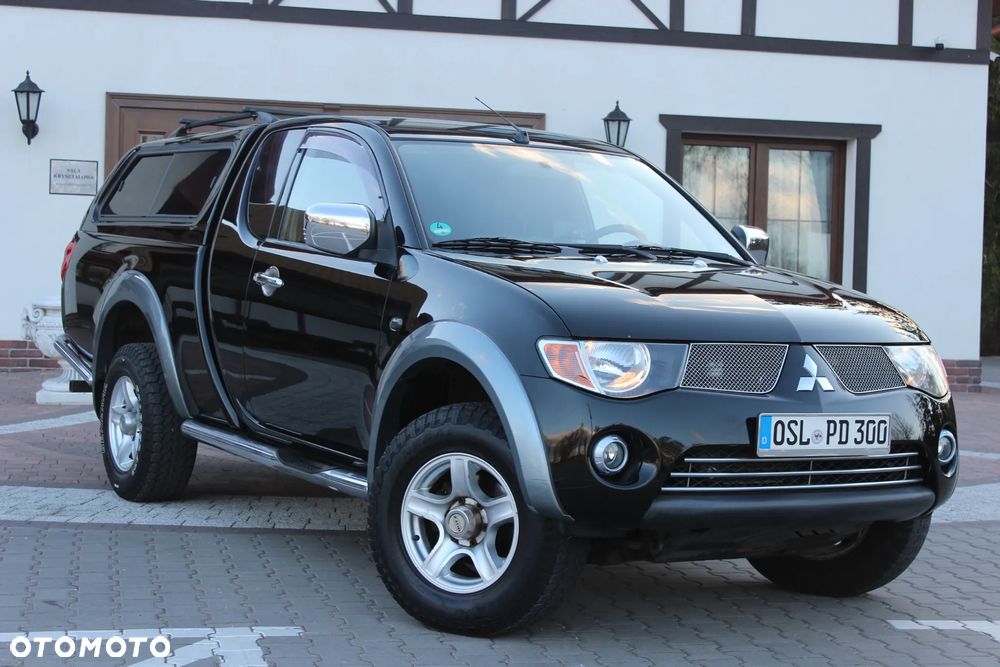 Mitsubishi L200 Pick Up 4x4 Intense Club Cab - 1