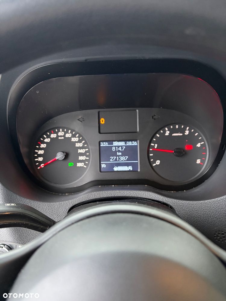 Mercedes-Benz Sprinter - 9