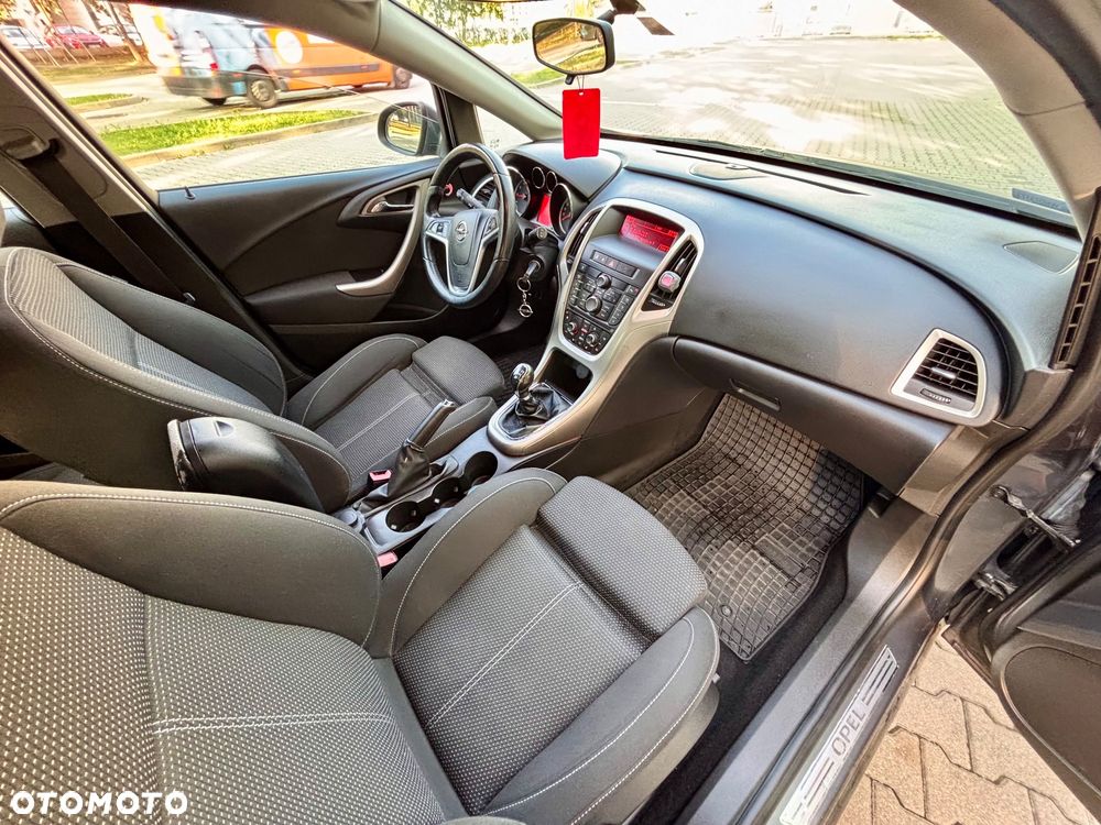 Opel Astra 1.4 T Enjoy - 8