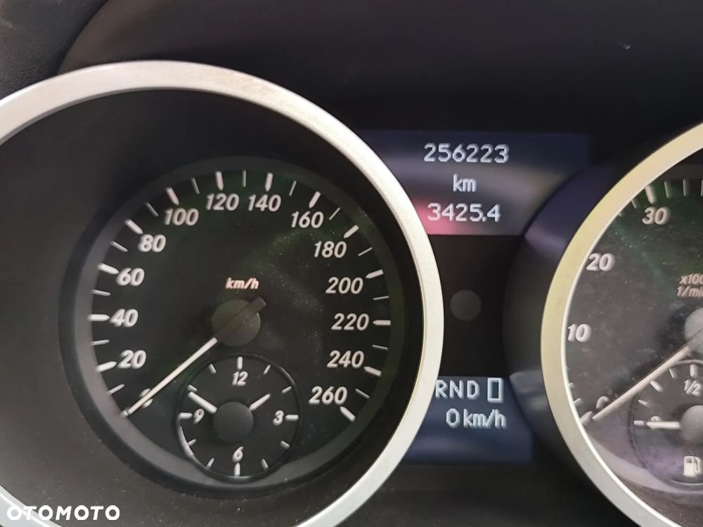 Mercedes-Benz SLK 350 7G-TRONIC - 17