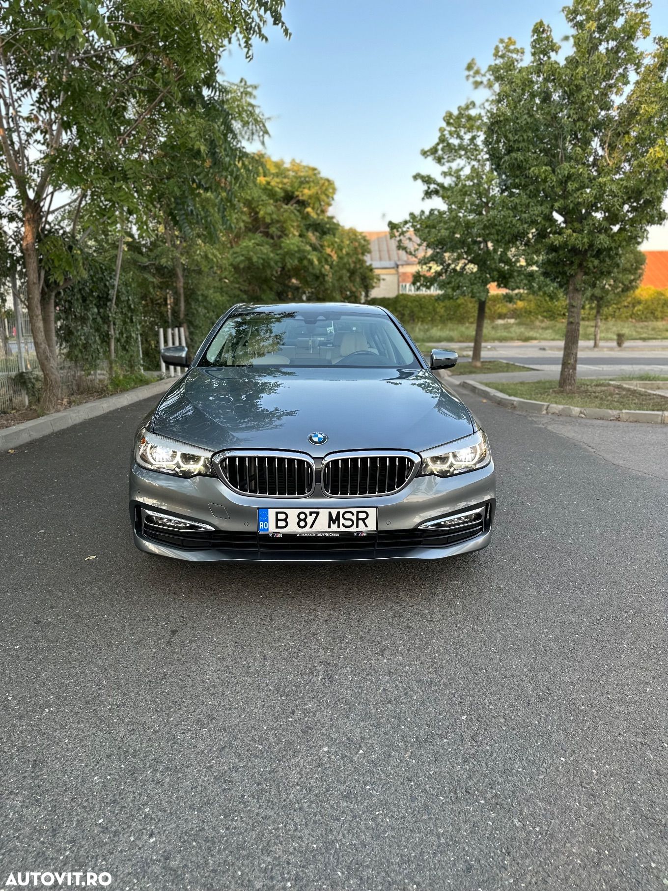 BMW Seria 5 520d xDrive AT - 1