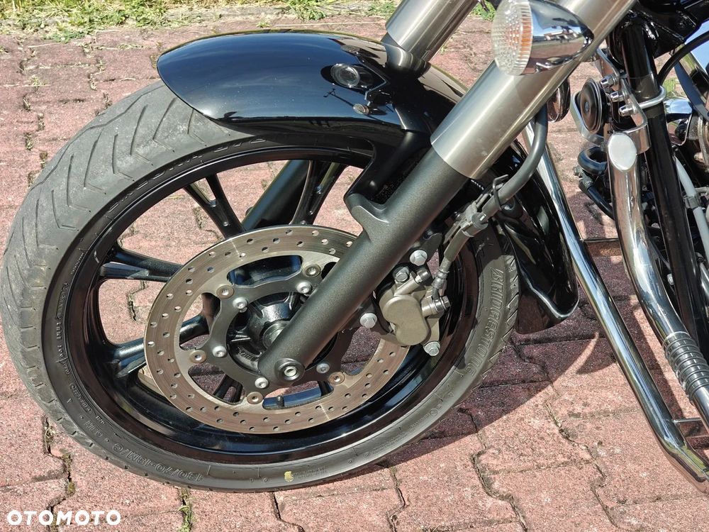 Yamaha XVS - 22