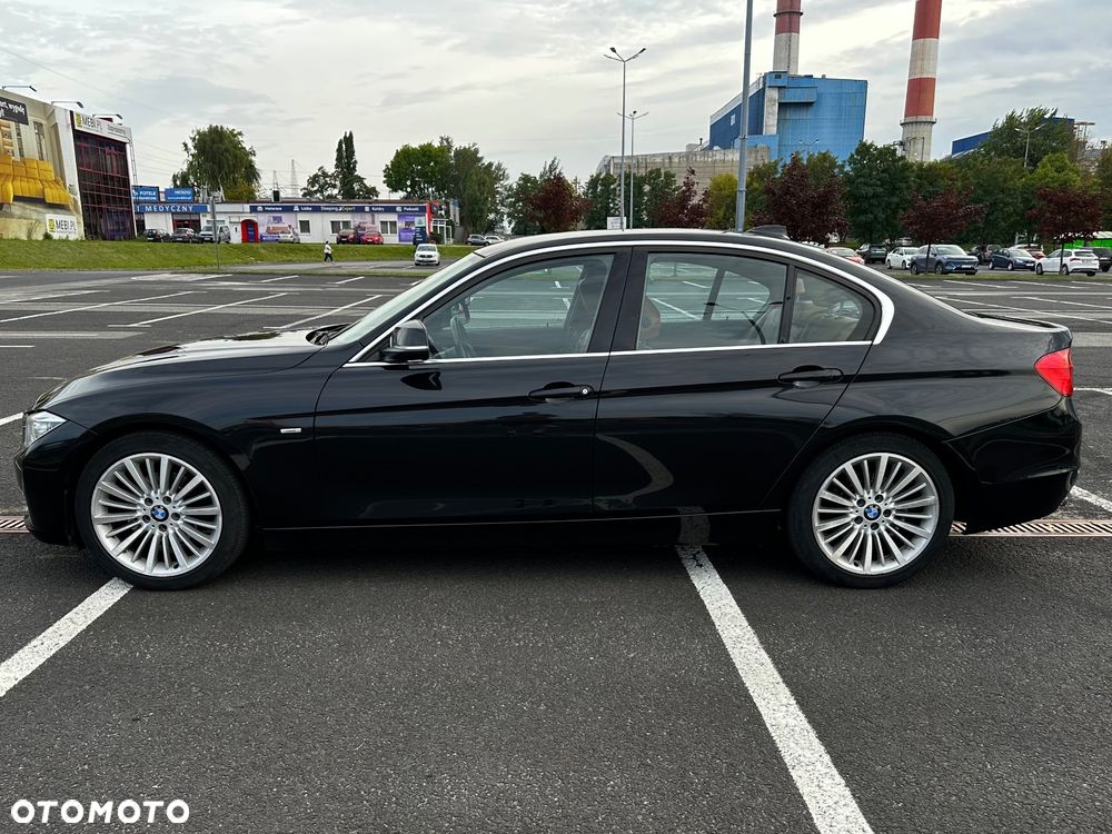 BMW Seria 3 320d Luxury Line - 5