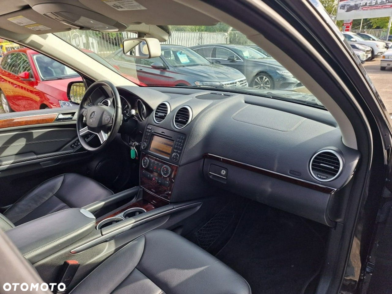 Mercedes-Benz GL - 28