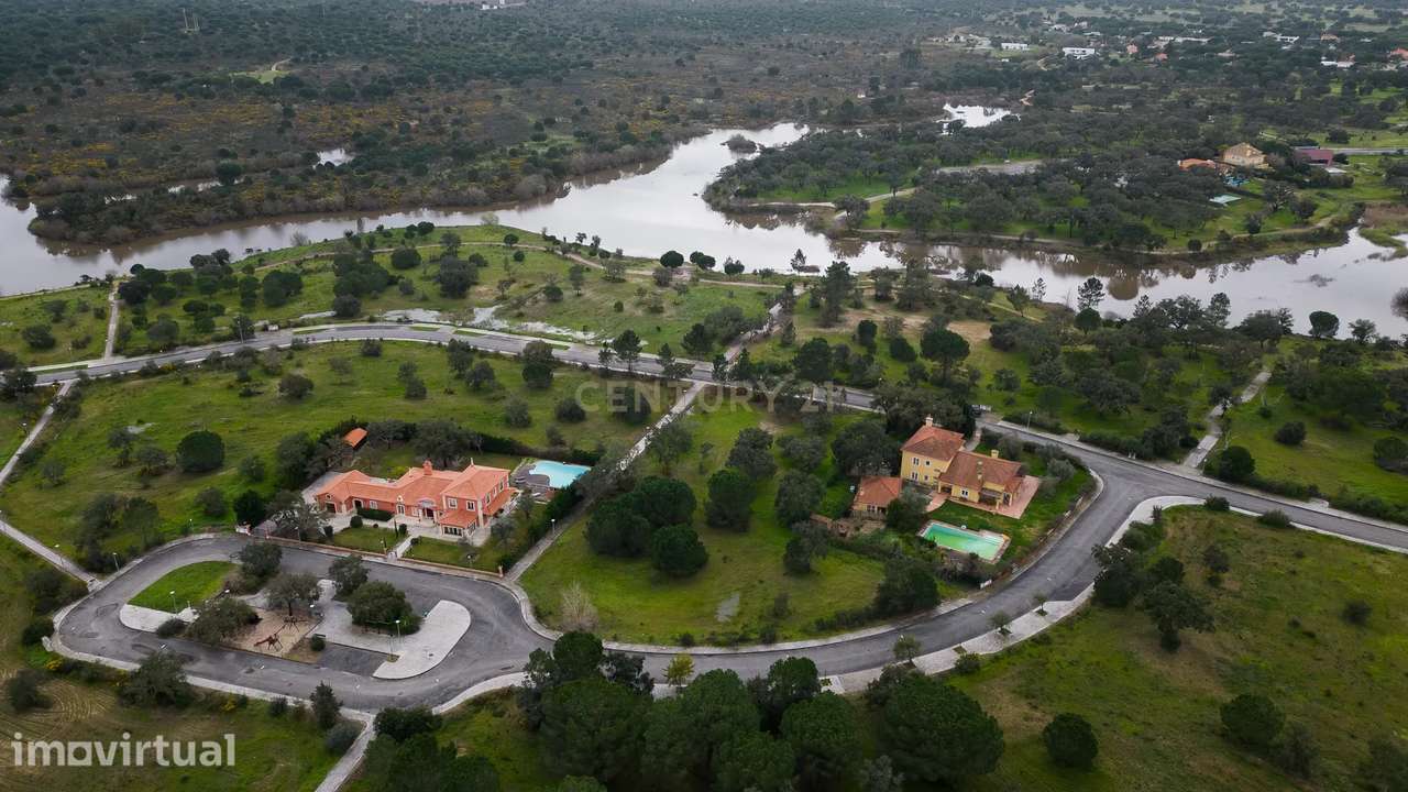 Lote Exclusivo com 2.150 m2 para moradia | Vila Nova de Santo Estevão - Grande imagem: 2/8