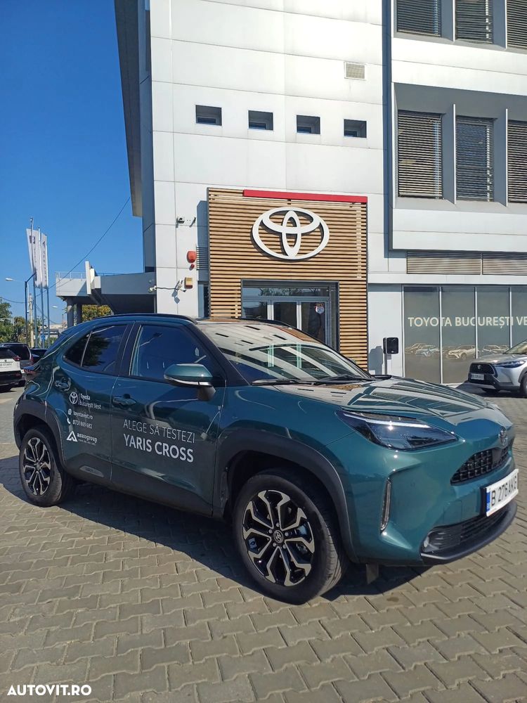 Toyota Yaris Cross 1.5 VVT-i HSD 4x2 Dynamic - 2